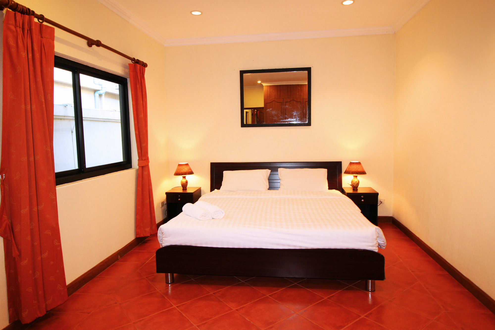 Cosy Beach Pool Villas By Pattaya Sunny Rentals Exterior foto