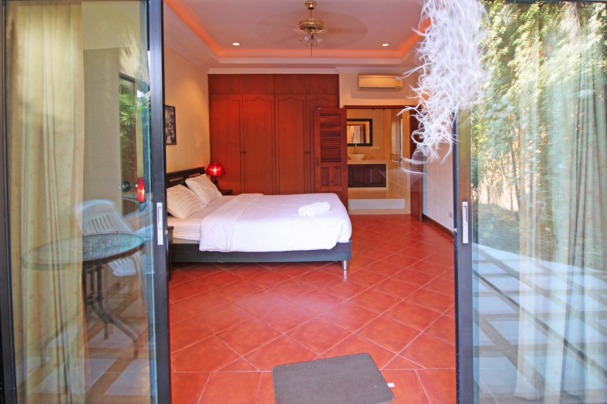 Cosy Beach Pool Villas By Pattaya Sunny Rentals Exterior foto